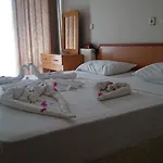 City Hotel 2*
