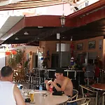 City Hotel