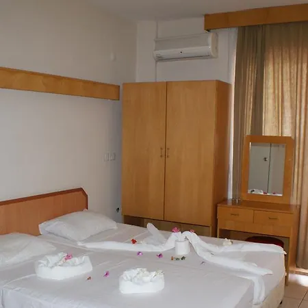 Hotel City Hotel 2*