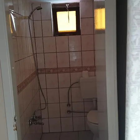 City Hotel 2*