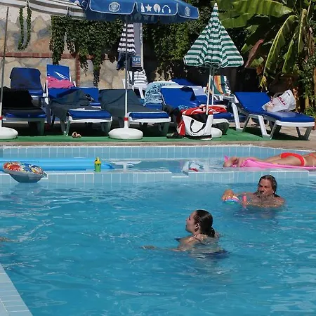City Hotel Hotel 2*