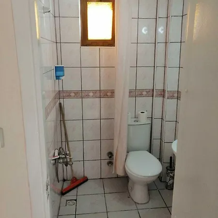 City Hotel