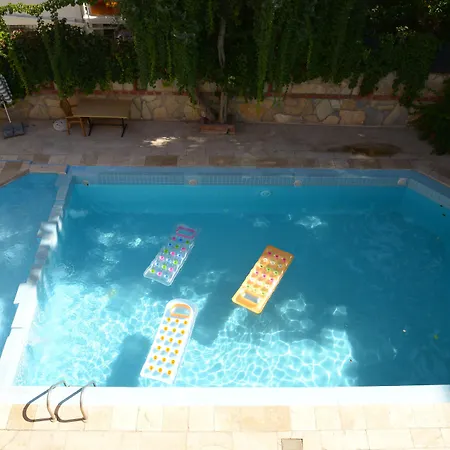 City Hotel Ξενοδοχείο 2*