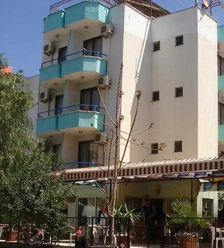 City Hotel 2* Kuşadası